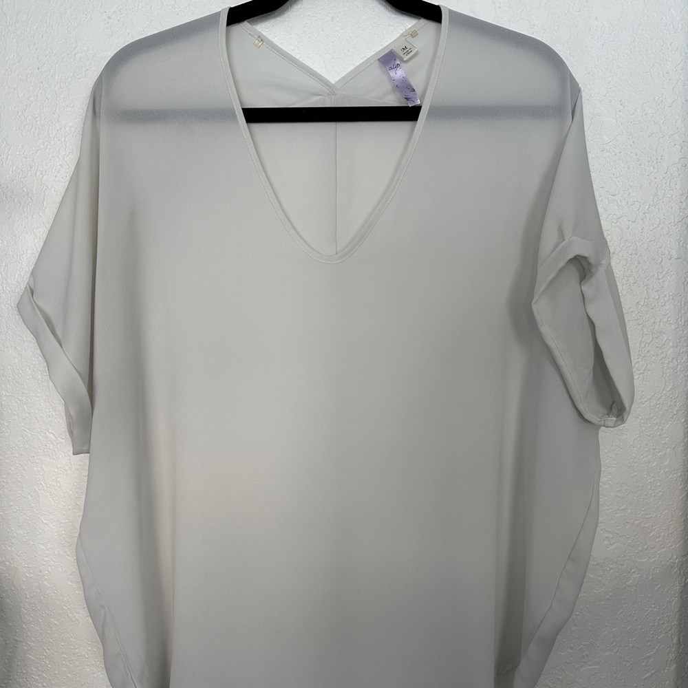 Alya Women's V-Neck Blouse - Cream